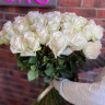 Букет из 51 белой розы (60см)