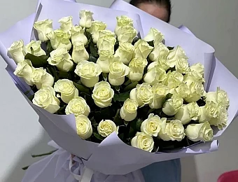Шикарный букет из эквадорских роз