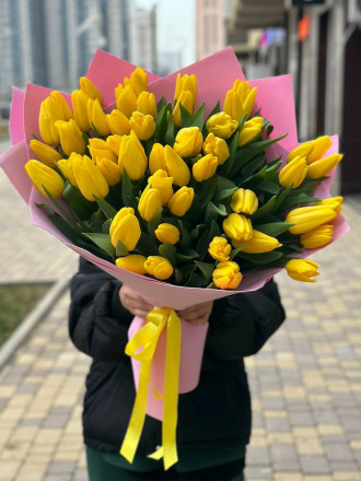 51 желтый тюльпан